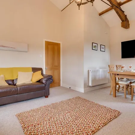 Upper Cherry Bank * Bainbridge